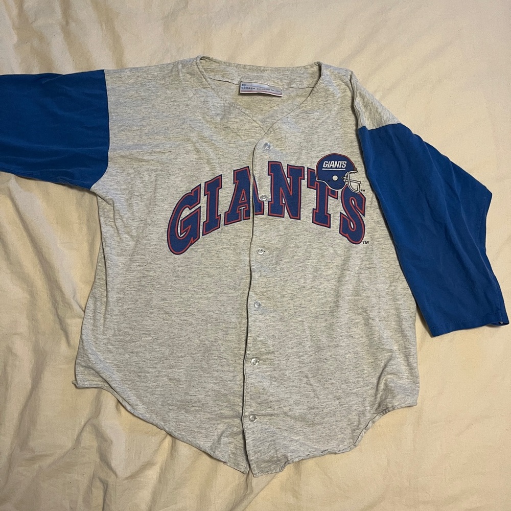 Vintage NY Giants Jersey Shirt with Classic Design